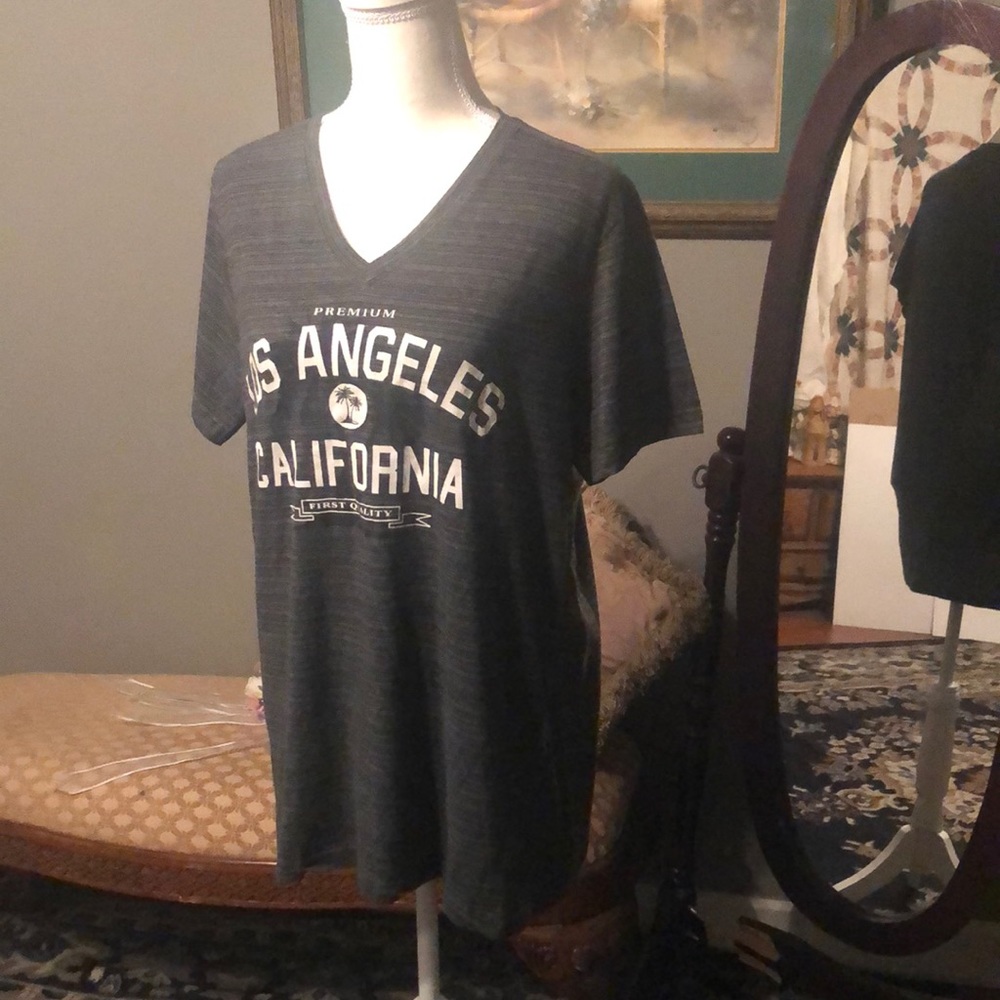 SOLD 👜👜Tee max men’s T-shirt size M